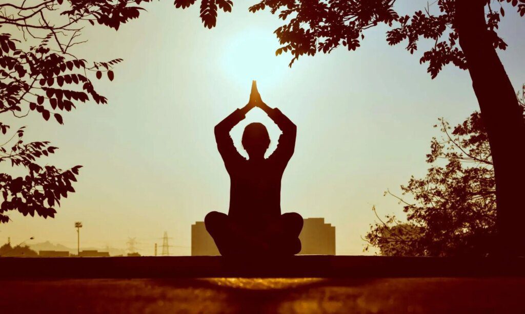 Découvrez les pouvoirs curatifs du reiki : un guide complet sur la thérapie énergétique reiki, les massages et les rituels du monde Découvrez les pouvoirs curatifs du reiki : un guide complet sur la thérapie énergétique reiki, les massages et les rituels du monde