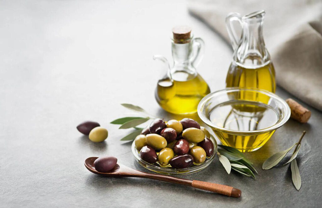 Karité, aloe vera et huile d'olive : les secrets d'une peau hydratée et éclatante Karité, aloe vera et huile d'olive : les secrets d'une peau hydratée et éclatante