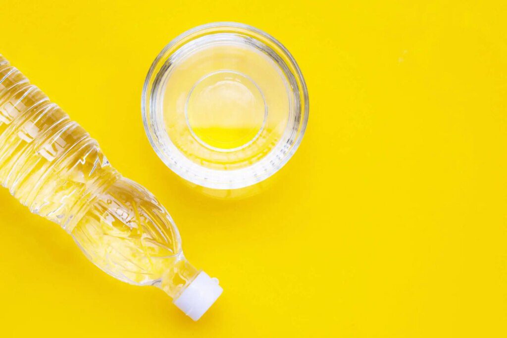 Le secret des cheveux éclatants de santé : le vinaigre blanc Le secret des cheveux éclatants de santé : le vinaigre blanc