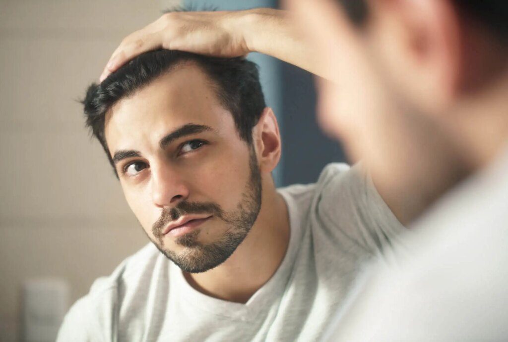 Chute de cheveux : comment réagir efficacement pour retrouver une chevelure abondante