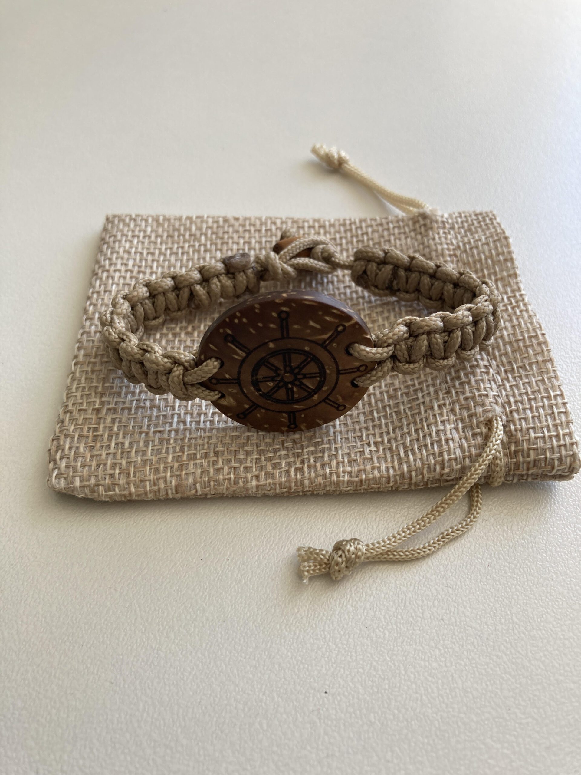 Bracelet de protection énergétique avec fermoir perle bois – Image 3