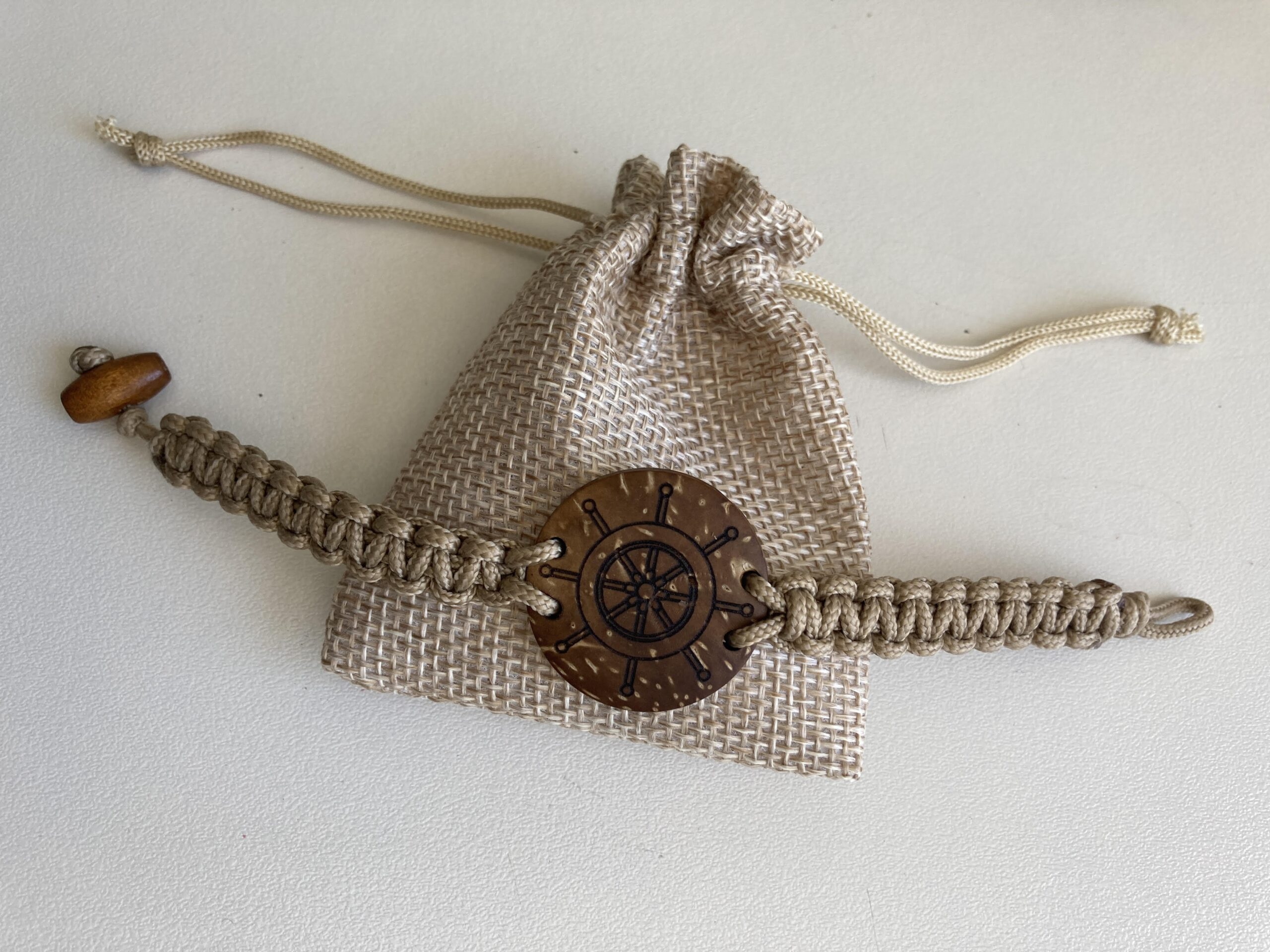 Bracelet de protection énergétique avec fermoir perle bois – Image 2