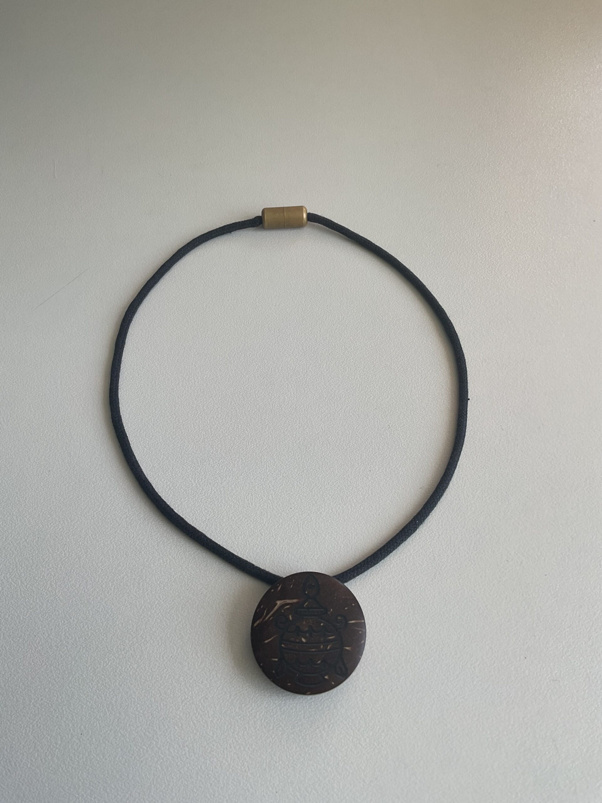 Collier de protection énergétique avec fermoir cuivre