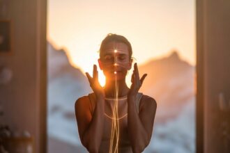 La technique ancestrale ayurvédique qui libère votre énergie vitale instantanément