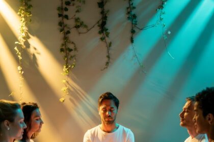 Méditation guidée sonore : comment utiliser les fréquences vibratoires pour l'auto-guérison